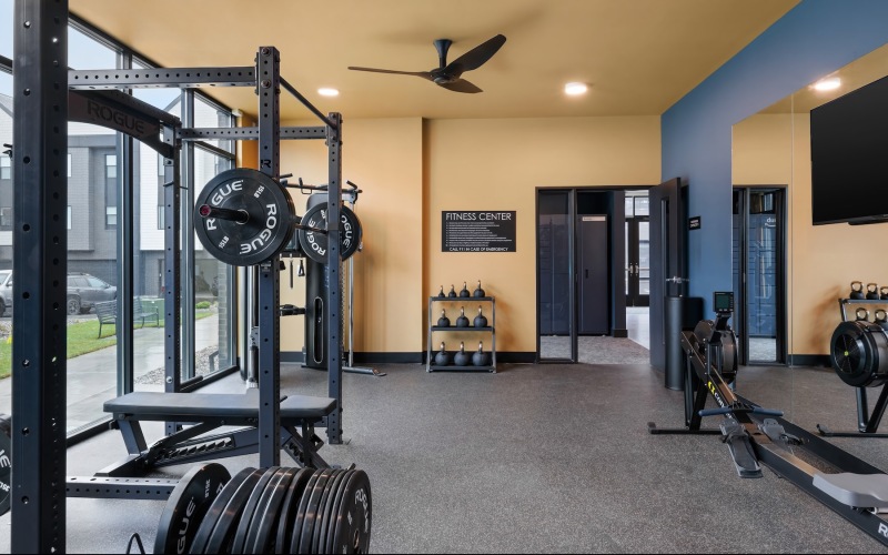 Open and well-lit fitness center